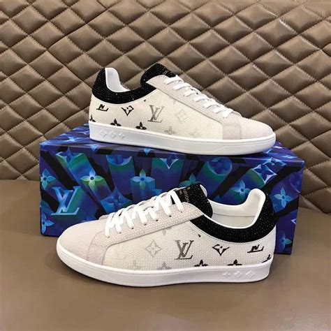 louis vuitton sneakers uomo 2017|louis vuitton sneakers prices.